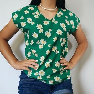 Green Floral Lace Detailing Short Sleeve Blouse